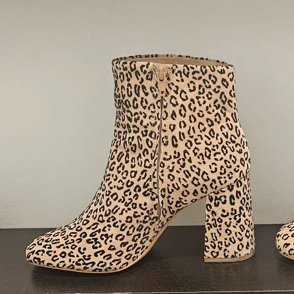 Gianni Bini Cheetah Tan Ankle Boots, size 10M - Picture 2 of 14